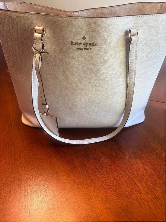 kate spade Handbags - Kate Spade Tote Bag in Off White